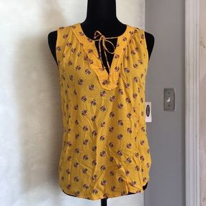 Old Navy tank top